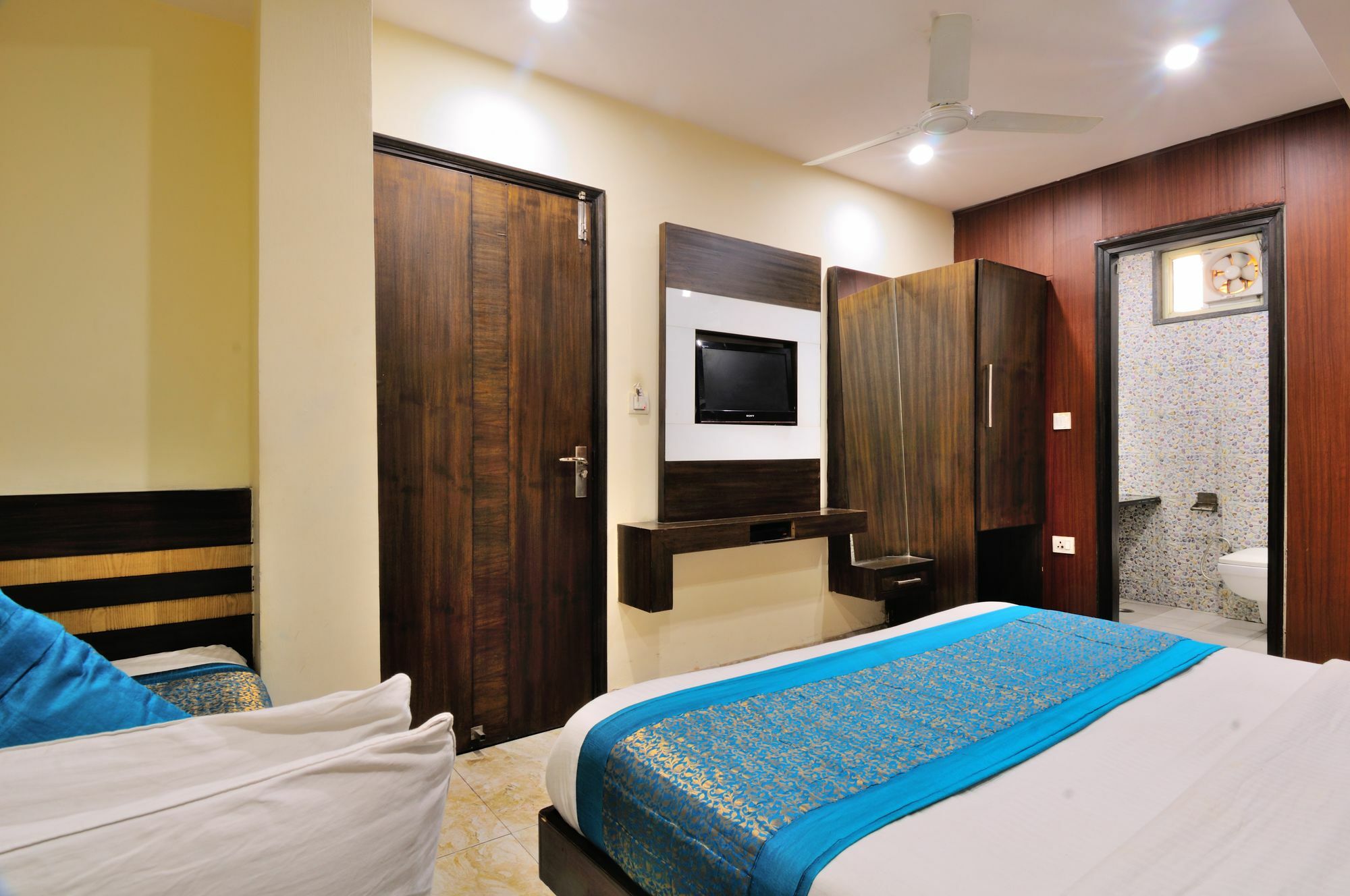 Hotel Gold Star Inn - Paharganj Nueva Delhi Exterior foto